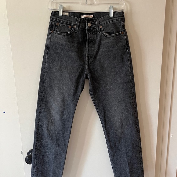 Levi's Denim - Levi's Black Straight-Leg wedgie Jeans 26W